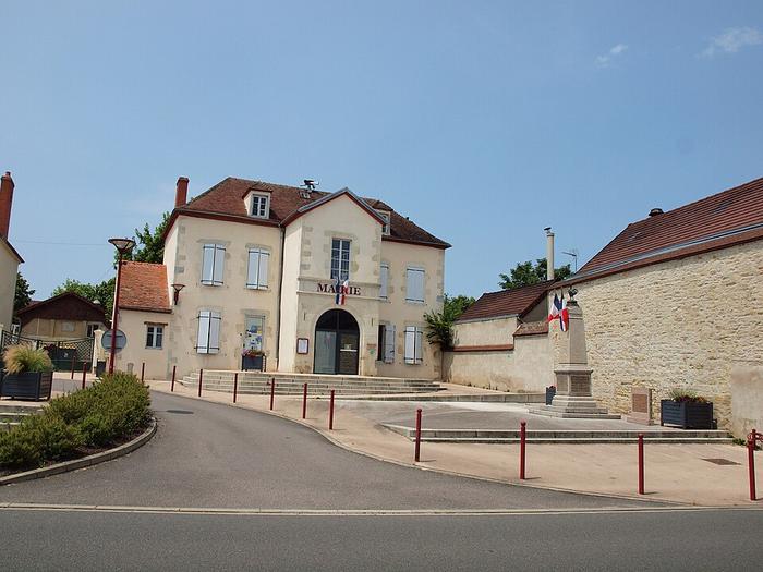 GANNAT - Immobilier - CENTURY 21 Lefèbvre Immobilier - Brout_Vernet-FR-mairie