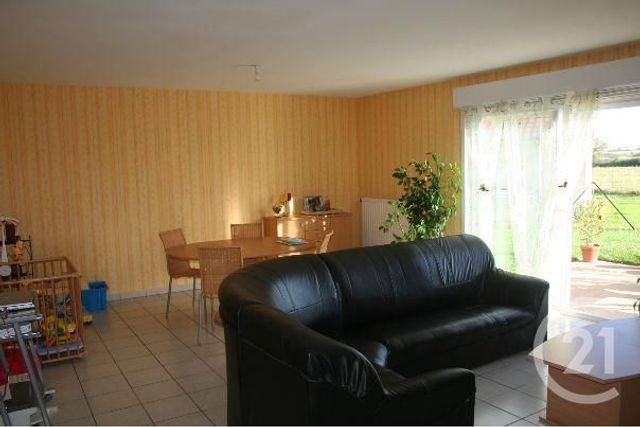 maison à louer - 4 pièces - 108.6 m2 - BIOZAT - 03 - AUVERGNE - Century 21 Lefèbvre Immobilier