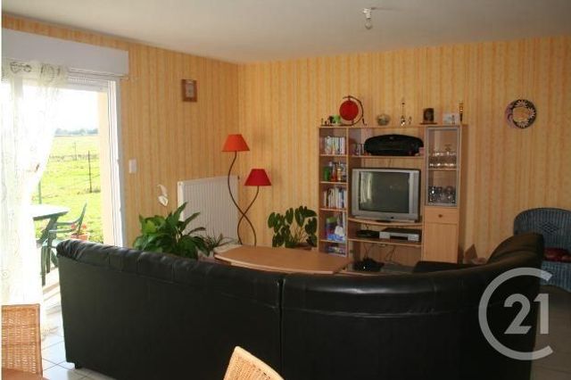 maison à louer - 4 pièces - 108.6 m2 - BIOZAT - 03 - AUVERGNE - Century 21 Lefèbvre Immobilier