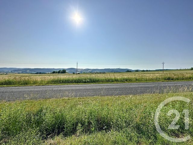 Afficher la photo en grand terrain à vendre - 1475.0 m2 - ST QUINTIN SUR SIOULE - 63 - AUVERGNE - Century 21 Lefèbvre Immobilier