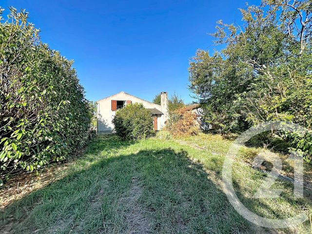 maison à vendre - 5 pièces - 107.0 m2 - LE MAYET D ECOLE - 03 - AUVERGNE - Century 21 Lefèbvre Immobilier