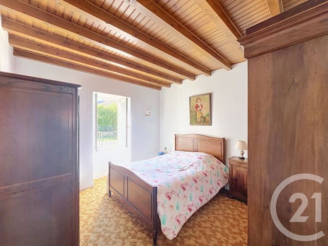 maison à vendre - 5 pièces - 107.0 m2 - LE MAYET D ECOLE - 03 - AUVERGNE - Century 21 Lefèbvre Immobilier