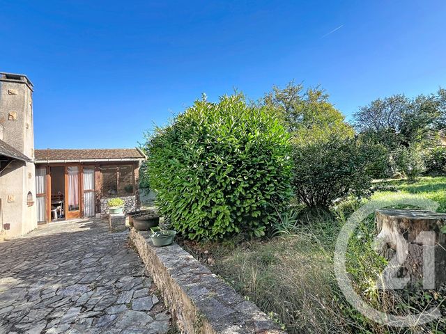 maison à vendre - 5 pièces - 107.0 m2 - LE MAYET D ECOLE - 03 - AUVERGNE - Century 21 Lefèbvre Immobilier