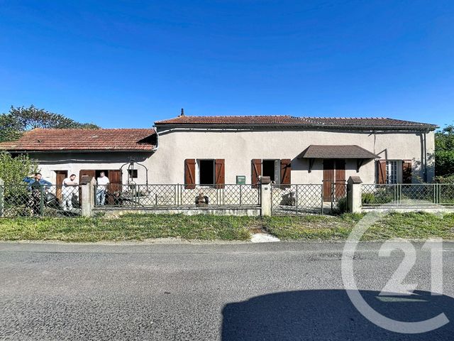 maison à vendre - 5 pièces - 107.0 m2 - LE MAYET D ECOLE - 03 - AUVERGNE - Century 21 Lefèbvre Immobilier