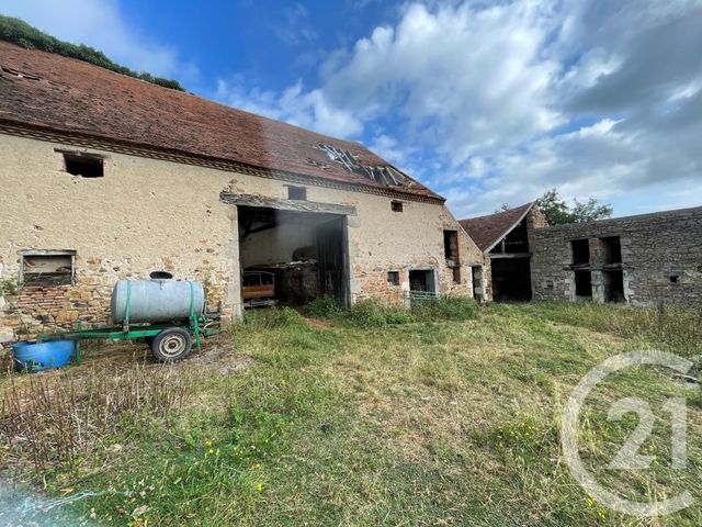 maison à vendre - 1 pièce - 259.25 m2 - MARCILLAT - 63 - AUVERGNE - Century 21 Lefèbvre Immobilier