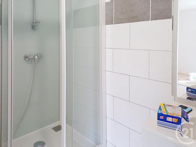 Appartement F5 à louer - 5 pièces - 247.78 m2 - EBREUIL - 03 - AUVERGNE - Century 21 Lefèbvre Immobilier