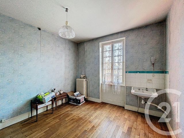 maison à vendre - 4 pièces - 71.1 m2 - EBREUIL - 03 - AUVERGNE - Century 21 Lefèbvre Immobilier