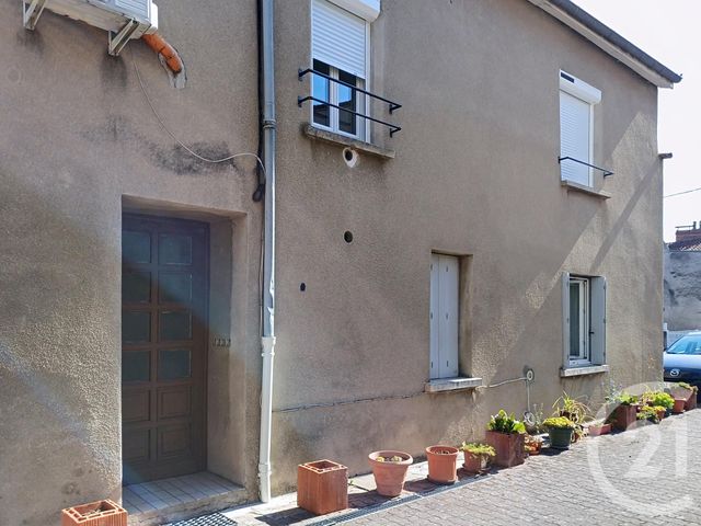 Appartement à louer AIGUEPERSE