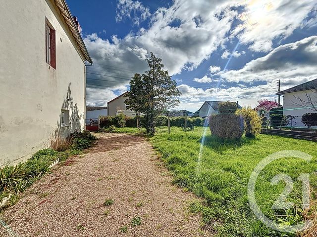 maison à vendre - 7 pièces - 140.0 m2 - BELLENAVES - 03 - AUVERGNE - Century 21 Lefèbvre Immobilier