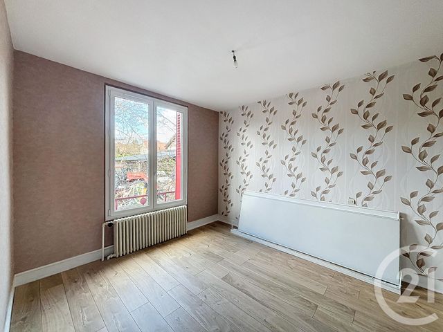 maison à vendre - 7 pièces - 140.0 m2 - BELLENAVES - 03 - AUVERGNE - Century 21 Lefèbvre Immobilier