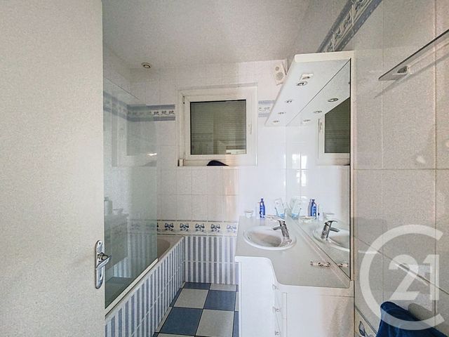 maison à vendre - 6 pièces - 154.75 m2 - GANNAT - 03 - AUVERGNE - Century 21 Lefèbvre Immobilier