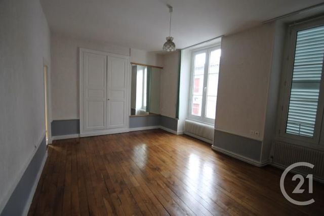 Appartement F3 à louer - 4 pièces - 92.0 m2 - GANNAT - 03 - AUVERGNE - Century 21 Lefèbvre Immobilier