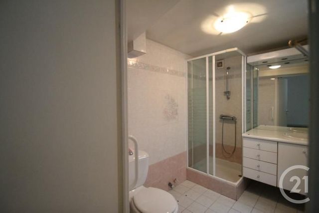 Appartement F3 à louer - 4 pièces - 92.0 m2 - GANNAT - 03 - AUVERGNE - Century 21 Lefèbvre Immobilier