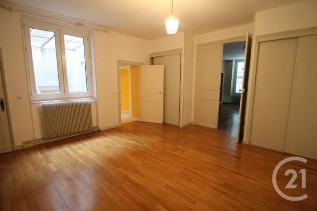 Appartement F3 à louer - 4 pièces - 92.0 m2 - GANNAT - 03 - AUVERGNE - Century 21 Lefèbvre Immobilier