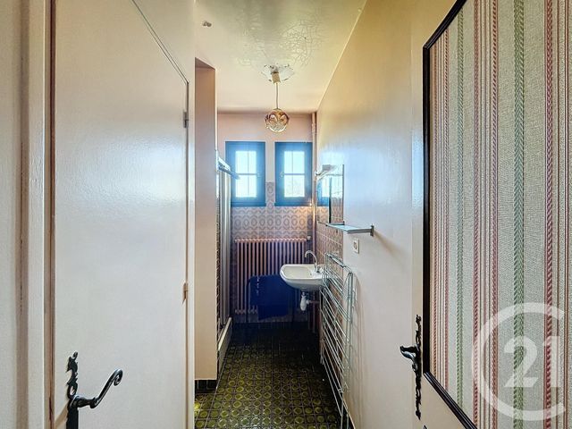 maison à vendre - 6 pièces - 143.45 m2 - GANNAT - 03 - AUVERGNE - Century 21 Lefèbvre Immobilier