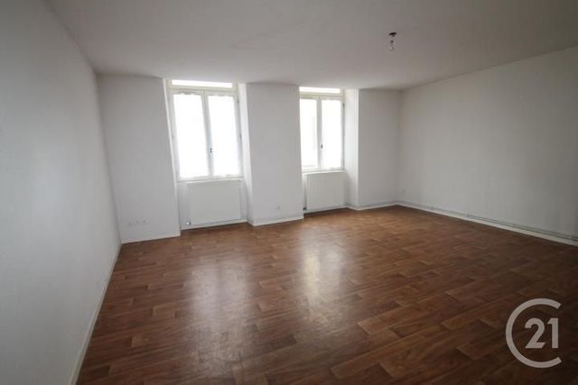 appartement à louer - 3 pièces - 77.27 m2 - GANNAT - 03 - AUVERGNE - Century 21 Lefèbvre Immobilier