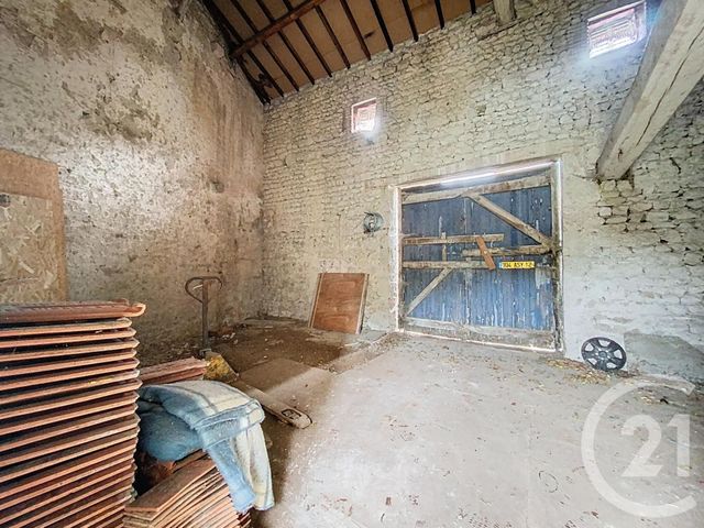 Afficher la photo en grand maison à vendre - 1 pièce - 190.0 m2 - CHARROUX - 03 - AUVERGNE - Century 21 Lefèbvre Immobilier