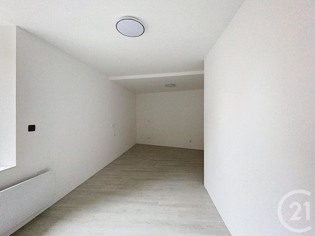 maison à vendre - 7 pièces - 140.0 m2 - EBREUIL - 03 - AUVERGNE - Century 21 Lefèbvre Immobilier