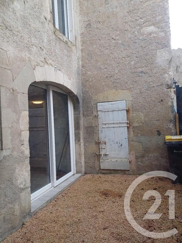maison à vendre - 7 pièces - 140.0 m2 - EBREUIL - 03 - AUVERGNE - Century 21 Lefèbvre Immobilier