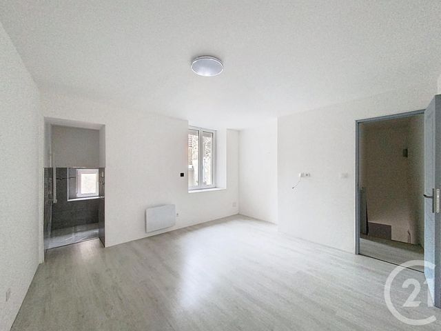 maison à vendre - 7 pièces - 140.0 m2 - EBREUIL - 03 - AUVERGNE - Century 21 Lefèbvre Immobilier