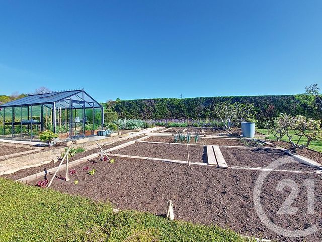 maison à vendre - 7 pièces - 230.31 m2 - AIGUEPERSE - 63 - AUVERGNE - Century 21 Lefèbvre Immobilier