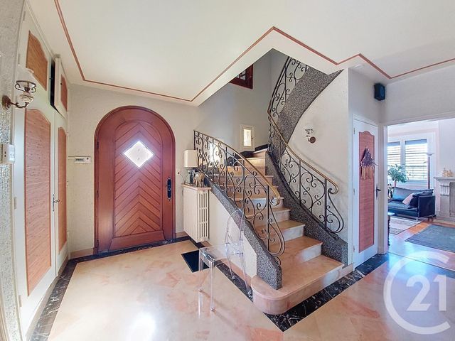 maison à vendre - 7 pièces - 230.31 m2 - AIGUEPERSE - 63 - AUVERGNE - Century 21 Lefèbvre Immobilier