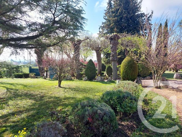 maison à vendre - 7 pièces - 230.31 m2 - AIGUEPERSE - 63 - AUVERGNE - Century 21 Lefèbvre Immobilier