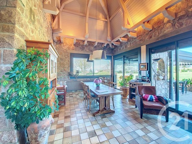 maison à vendre - 7 pièces - 230.31 m2 - AIGUEPERSE - 63 - AUVERGNE - Century 21 Lefèbvre Immobilier