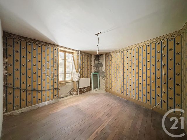 maison à vendre - 7 pièces - 144.0 m2 - EBREUIL - 03 - AUVERGNE - Century 21 Lefèbvre Immobilier