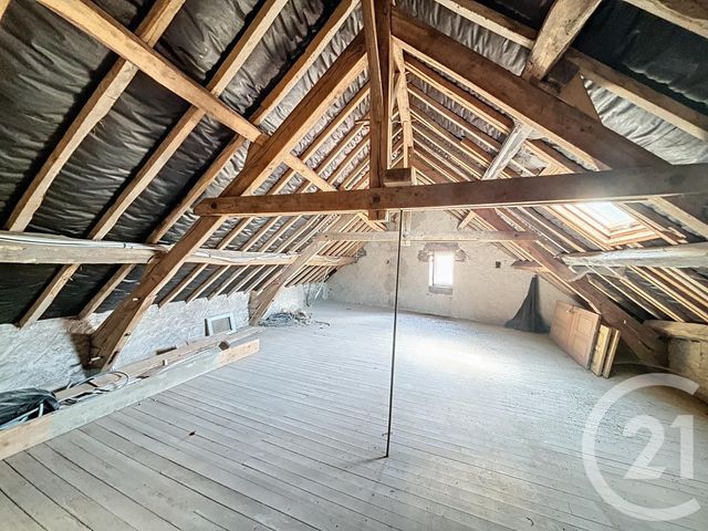 maison à vendre - 7 pièces - 144.0 m2 - EBREUIL - 03 - AUVERGNE - Century 21 Lefèbvre Immobilier