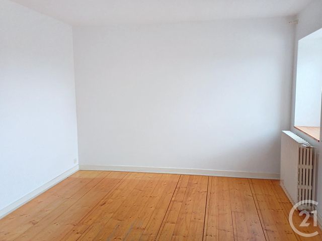 Appartement à louer - 2 pièces - 45.83 m2 - GANNAT - 03 - AUVERGNE - Century 21 Lefèbvre Immobilier