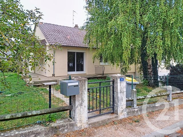 maison à louer - 4 pièces - 112.19 m2 - GANNAT - 03 - AUVERGNE - Century 21 Lefèbvre Immobilier