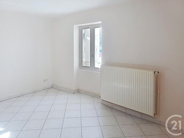 Appartement F2 à louer - 2 pièces - 38.78 m2 - GANNAT - 03 - AUVERGNE - Century 21 Lefèbvre Immobilier