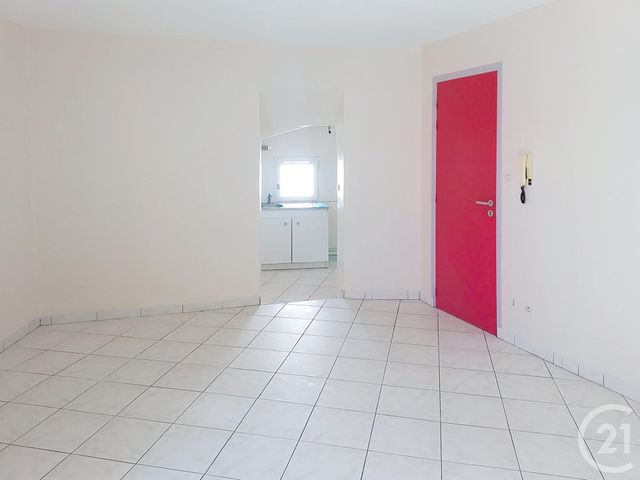 Appartement F2 à louer - 2 pièces - 38.78 m2 - GANNAT - 03 - AUVERGNE - Century 21 Lefèbvre Immobilier