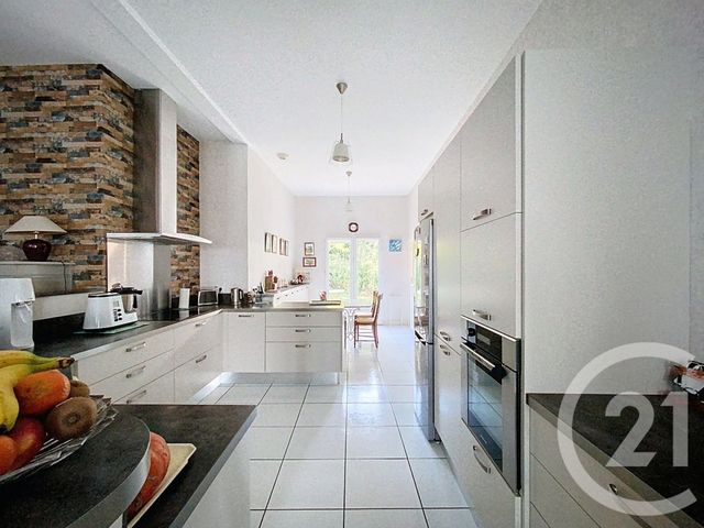 maison à vendre - 4 pièces - 159.26 m2 - MONTPENSIER - 63 - AUVERGNE - Century 21 Lefèbvre Immobilier