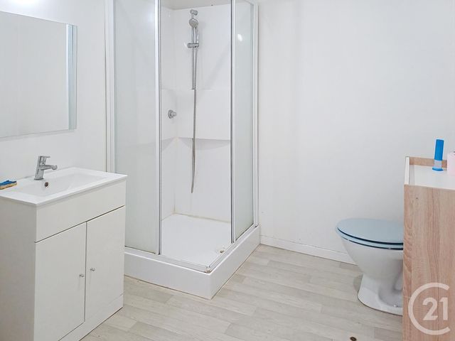 Appartement F3 bis à louer - 3 pièces - 95.44 m2 - BROUT VERNET - 03 - AUVERGNE - Century 21 Lefèbvre Immobilier