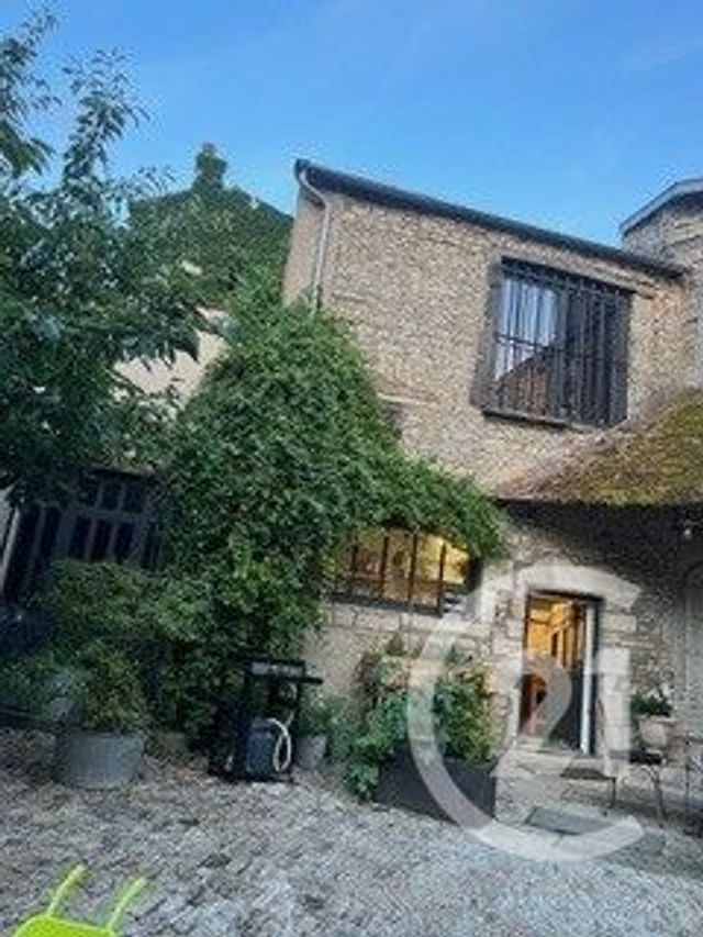 maison à vendre - 8 pièces - 241.01 m2 - AIGUEPERSE - 63 - AUVERGNE - Century 21 Lefèbvre Immobilier