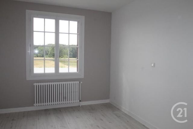 maison à louer - 4 pièces - 75.0 m2 - ESPINASSE VOZELLE - 03 - AUVERGNE - Century 21 Lefèbvre Immobilier