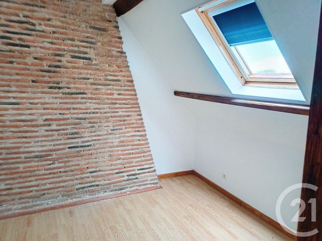 maison à louer - 4 pièces - 87.5 m2 - VENDAT - 03 - AUVERGNE - Century 21 Lefèbvre Immobilier