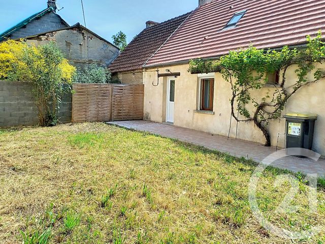 maison à louer - 4 pièces - 87.5 m2 - VENDAT - 03 - AUVERGNE - Century 21 Lefèbvre Immobilier