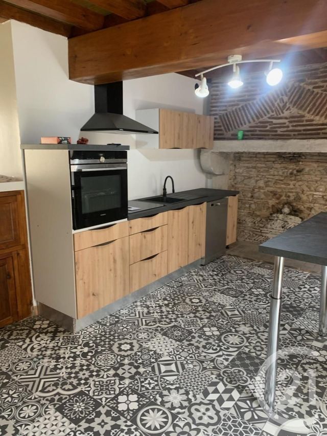 maison à louer - 4 pièces - 87.5 m2 - VENDAT - 03 - AUVERGNE - Century 21 Lefèbvre Immobilier