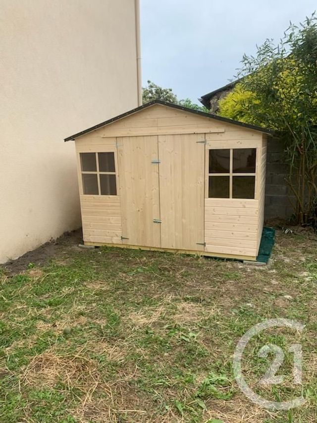 maison à louer - 4 pièces - 87.5 m2 - VENDAT - 03 - AUVERGNE - Century 21 Lefèbvre Immobilier