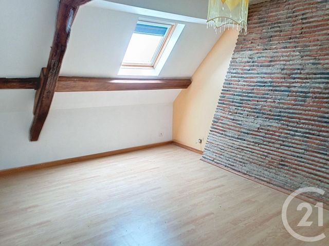 maison à louer - 4 pièces - 87.5 m2 - VENDAT - 03 - AUVERGNE - Century 21 Lefèbvre Immobilier