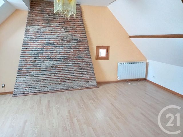 maison à louer - 4 pièces - 87.5 m2 - VENDAT - 03 - AUVERGNE - Century 21 Lefèbvre Immobilier