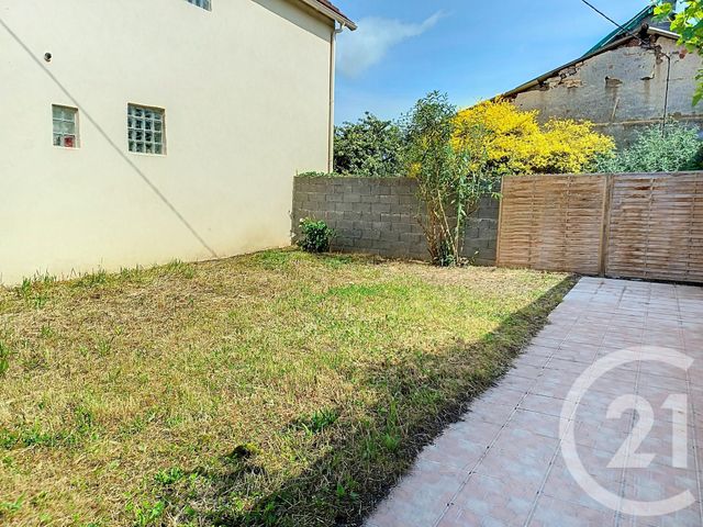 maison à louer - 4 pièces - 87.5 m2 - VENDAT - 03 - AUVERGNE - Century 21 Lefèbvre Immobilier