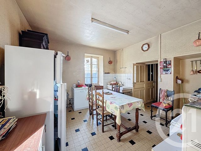maison à vendre - 9 pièces - 196.06 m2 - EBREUIL - 03 - AUVERGNE - Century 21 Lefèbvre Immobilier