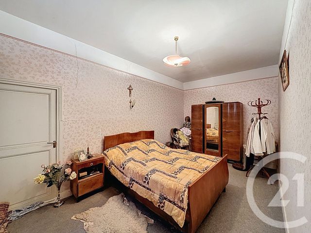 maison à vendre - 9 pièces - 196.06 m2 - EBREUIL - 03 - AUVERGNE - Century 21 Lefèbvre Immobilier