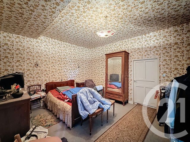 maison à vendre - 9 pièces - 196.06 m2 - EBREUIL - 03 - AUVERGNE - Century 21 Lefèbvre Immobilier