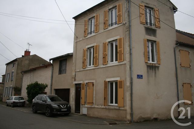 maison à louer - 4 pièces - 85.66 m2 - GANNAT - 03 - AUVERGNE - Century 21 Lefèbvre Immobilier