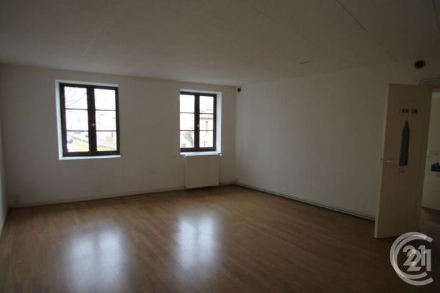 maison à louer - 4 pièces - 85.66 m2 - GANNAT - 03 - AUVERGNE - Century 21 Lefèbvre Immobilier